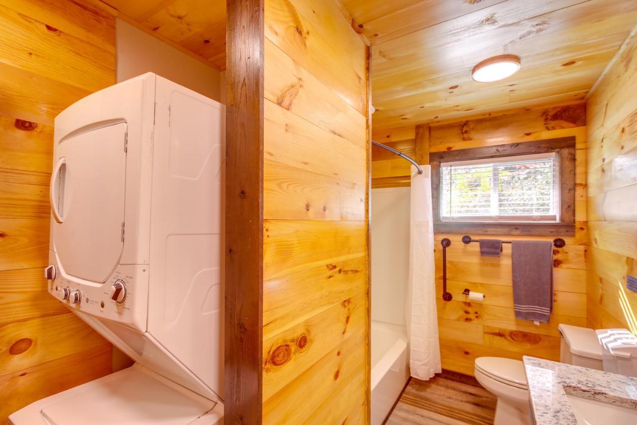 Pet-Friendly Chattanooga Cabin With Hot Tub And Kayaks Exterior photo