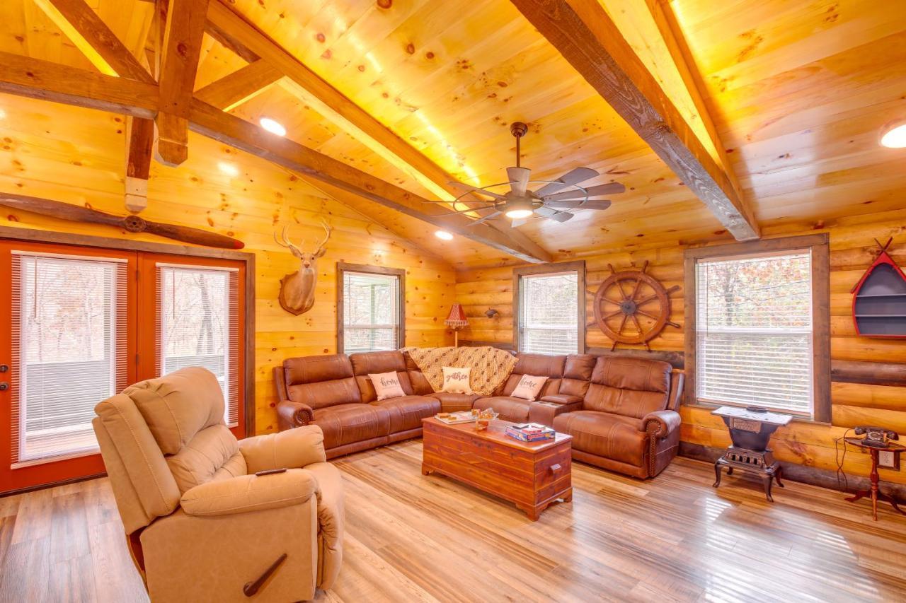 Pet-Friendly Chattanooga Cabin With Hot Tub And Kayaks Exterior photo